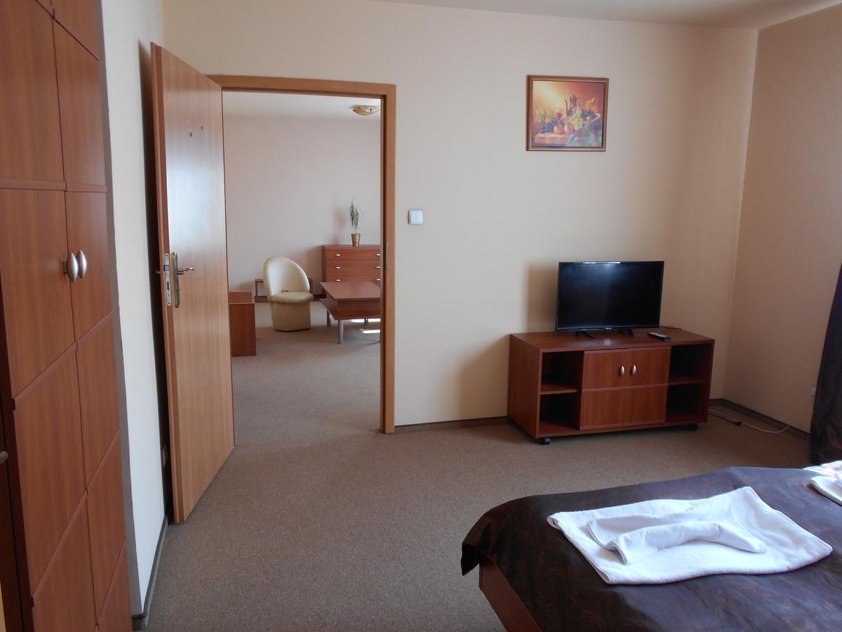 Hotel Astor 라돔 외부 사진