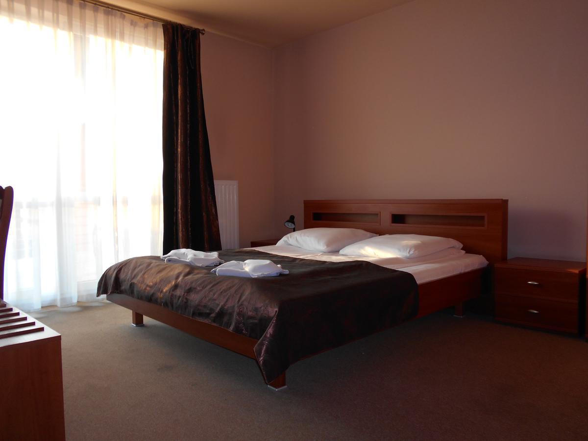 Hotel Astor 라돔 외부 사진