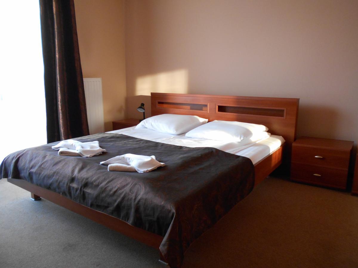 Hotel Astor 라돔 외부 사진